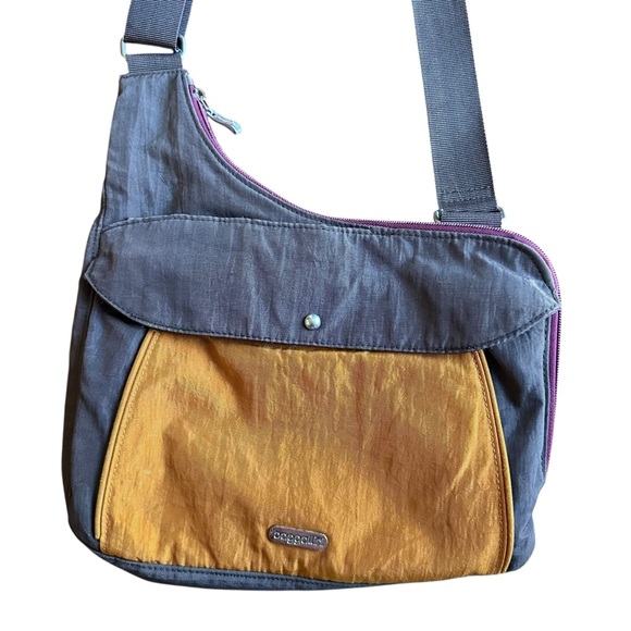 Baggallini Nylon Crossbody Purse Mustard Brown Neutrals - Picture 6 of 6